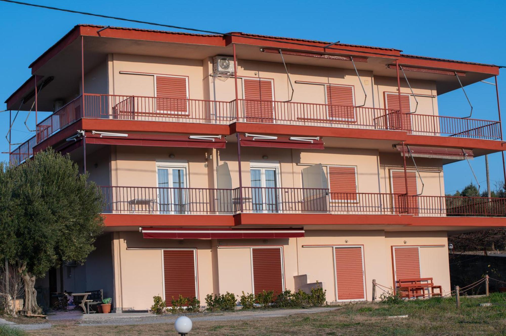 Olea Apartments Palioura Epanomi Luaran gambar